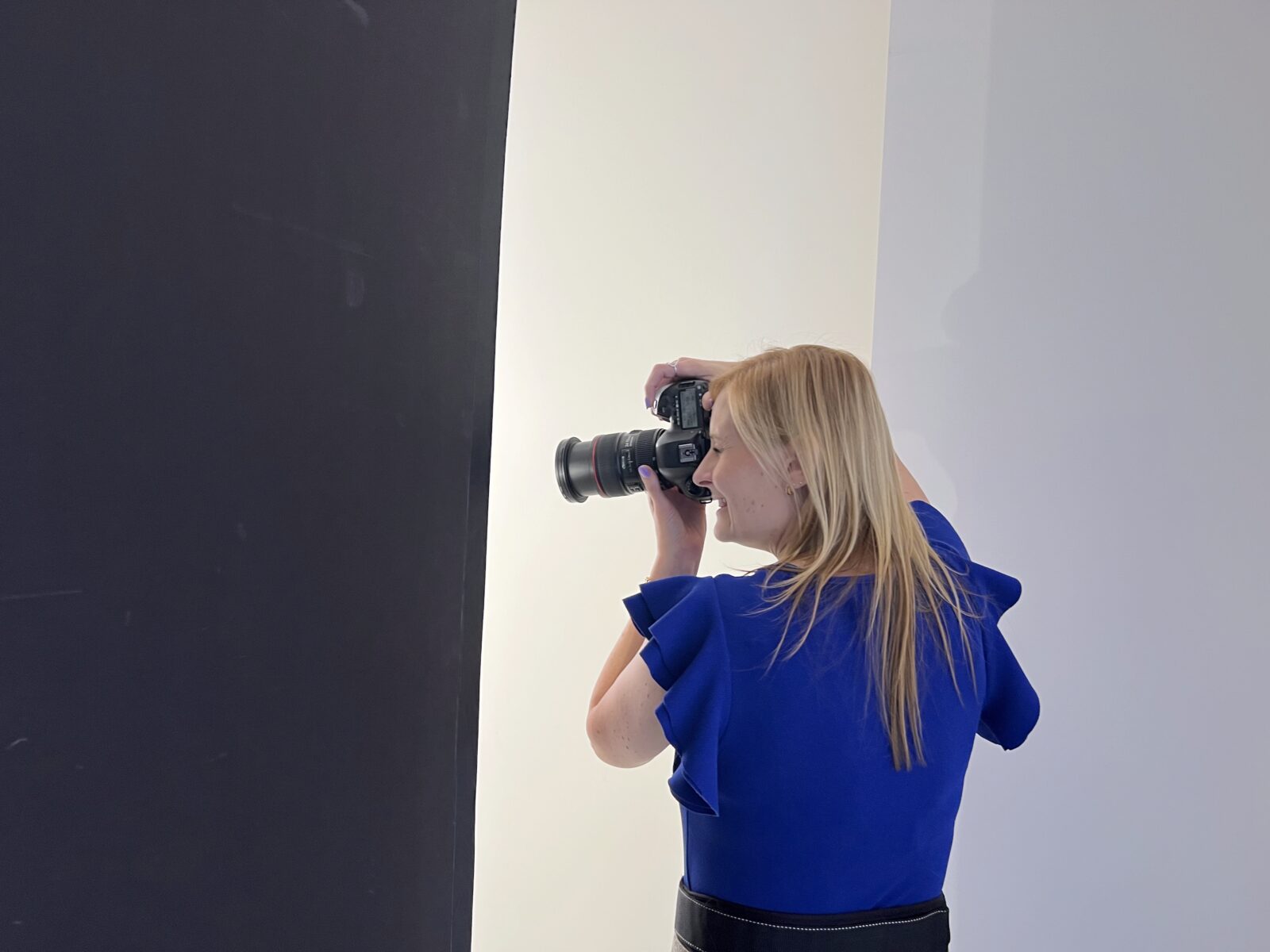 what makes a great customer experience what makes a great brand experience brand experience brand experience strategy how to make customer experience feel easy why does netflix feel so easy to use how to simplify your marketing experience business photography for marketing marketing photography strategyexperience driven marketing 