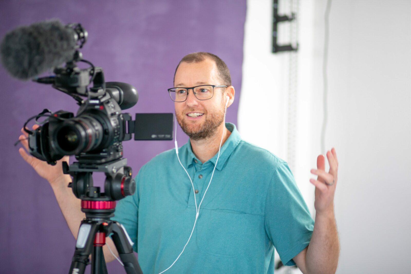 Santa Clarita Video Marketing Santa Clarita Video Marketing 101 Whats A Foundational Video whats a foundational video foundational video foundational videos foundational marketing videos foundational marketing video video marketing santa clarita