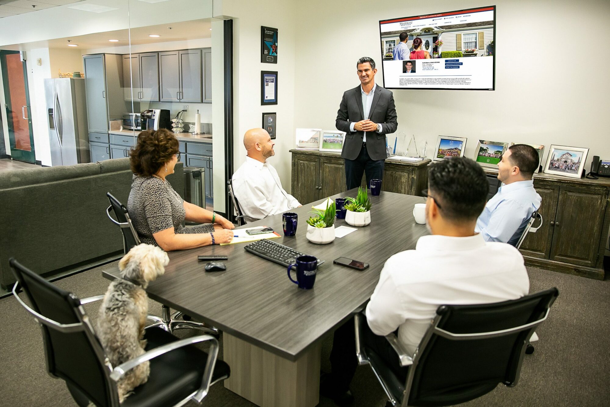 Featured image for “3 Bold Visual Marketing Ideas To Kick Off Fall”