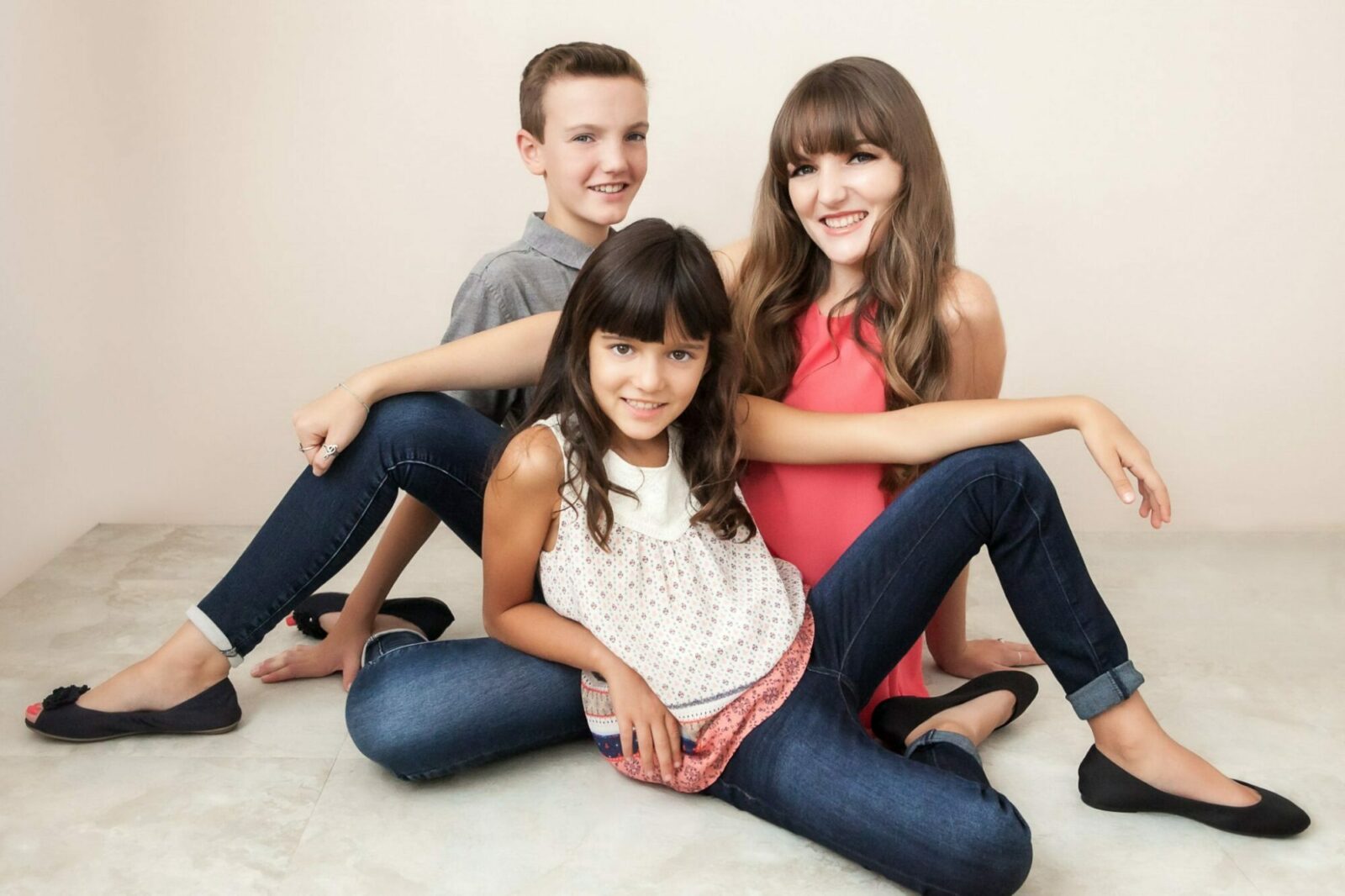 Santa Clarita photographer Santa Clarita photography SchlickArt Studios Santa Clarita family portraits Santa Clarita family portrait photographer family portrait photographer family portrait studio family portraits in Santa Clarita best family portraits in Santa Clarita family pictures Santa Clarita