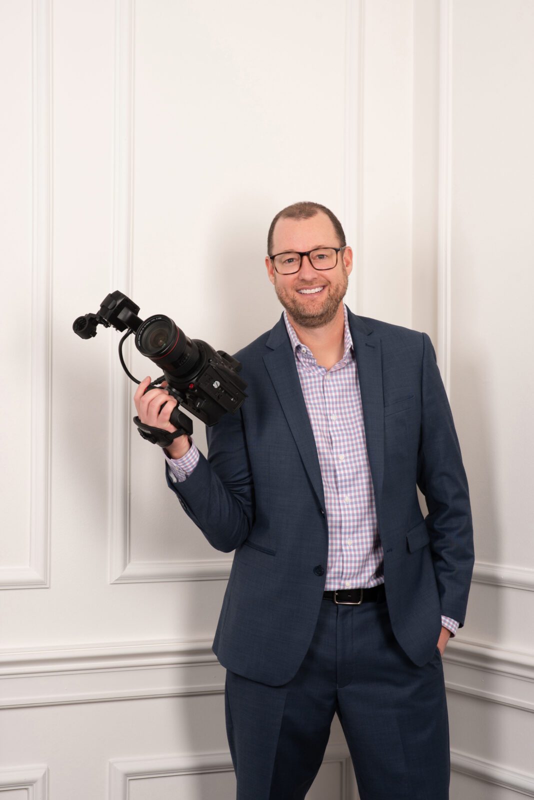 Attention Grabbing Videos That Drive Engagement Attention Grabbing Videos how to create attention grabbing videos videos that drive engagement how to create engaging videos attention grabbing video hooks best video hooks for social media how to increase video engagement psychology of video marketing video marketing tips for small businesses